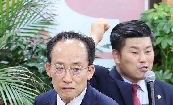 추경호 후보, 환호 속 입장