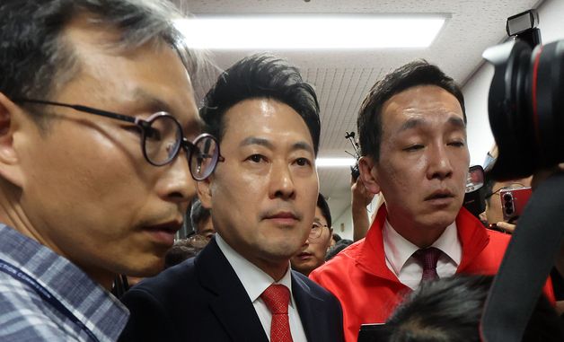 장동혁 대표, 중앙선거관리위원장 항의 방문