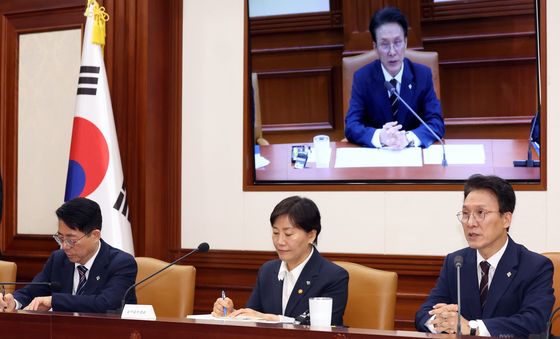 김민석 총리, 비상경제본부회의 주재