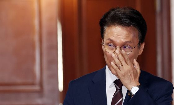 비상경제본부회의 참석하는 김민석 총리