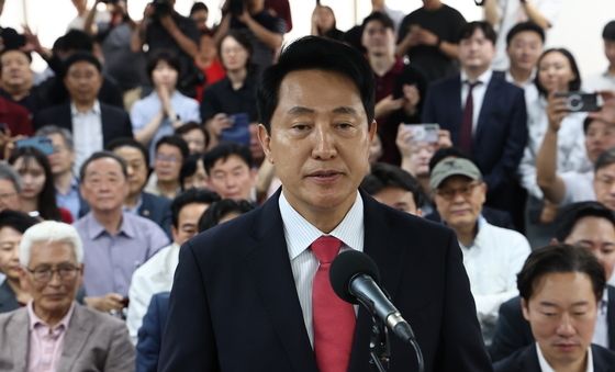 '당선 유력' 입장 밝히는 오세훈 후보