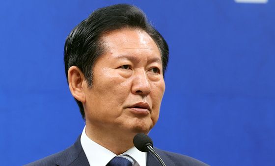 발언하는 정청래 대표