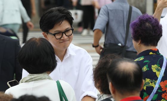 당선 감사 인사하는 한동훈