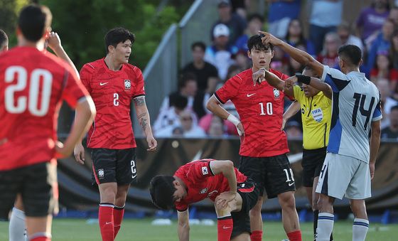 김민재·이기혁 '무실점 수비'