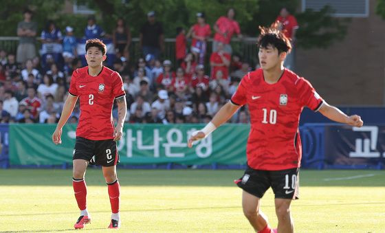 무실점 수비 만드는 김민재·이기혁