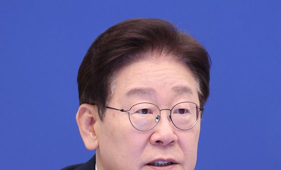 李 대통령 "투표용지 부족 납득 쉽지 않은 허점"