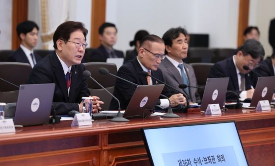 이재명 대통령 "투표용지 부족 매우 큰 유감"