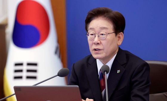 이재명 대통령 "투표용지 부족 사태 매우 큰 유감"