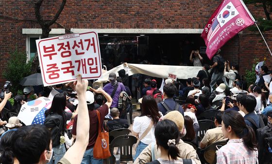 입구 막힌 2천표 묶인 잠실7동 투표소