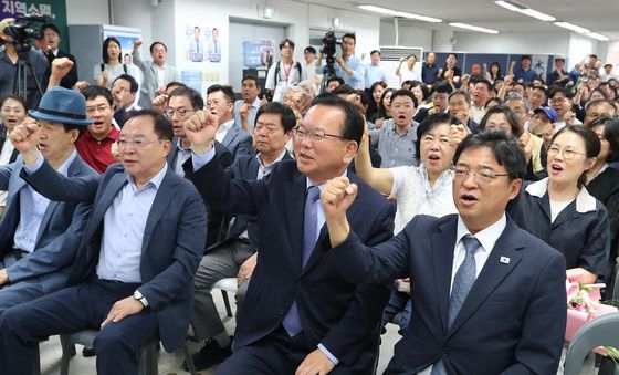 '희망캠프 해단식' 김부겸과 대구 희망