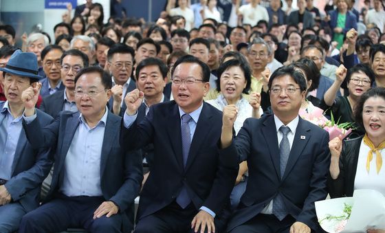 '희망캠프 해단식' 김부겸과 대구 희망