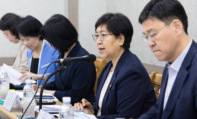정은경 장관, 요양병원 호스피스 수가 시범사업 현장방문