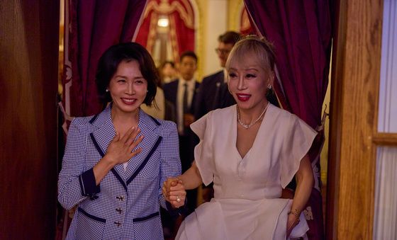 행사장 나서는 김혜경 여사