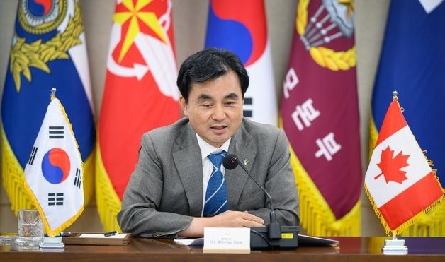 한·캐나다 국방부 장관 공조통화