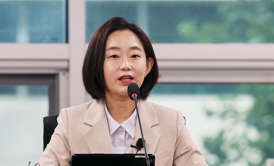모두발언하는 김재연 상임대표
