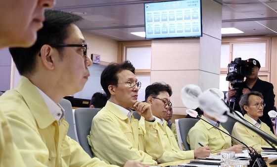 기상청 국가기상센터 찾은 김민석 총리…폭염·집중호우 대비