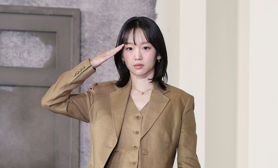 진기주, 교권 보호를 명 받았습니다