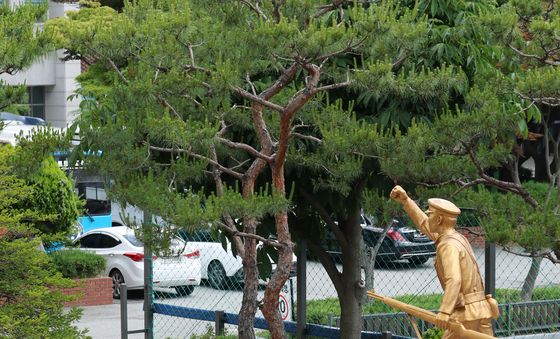'숭고한 희생 잊지 않겠습니다'