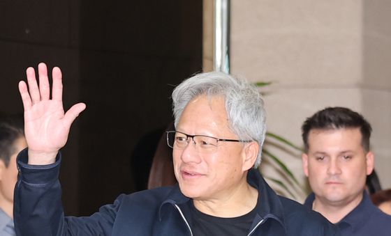 젠슨 황 엔비디아 CEO, 김포공항 통해 방한 '7개월만'