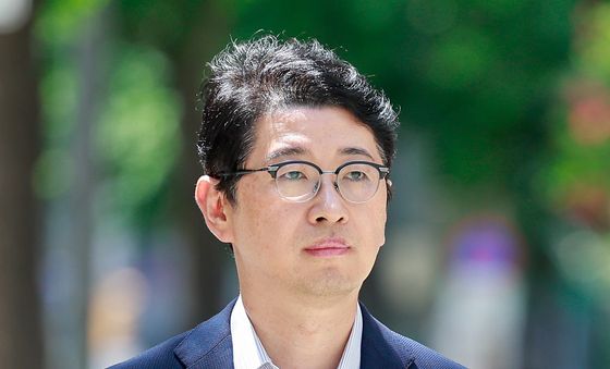 '투표용지 부족 사태' 선관위 고발장 든 주진우 의원
