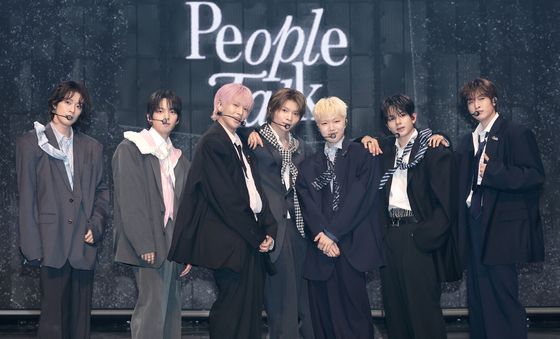 타이틀 곡 선보이는 네이즈