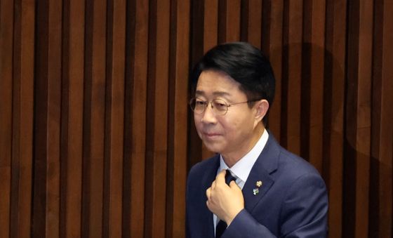 22대 국회 후반기 국회의장으로 선출된 조정식