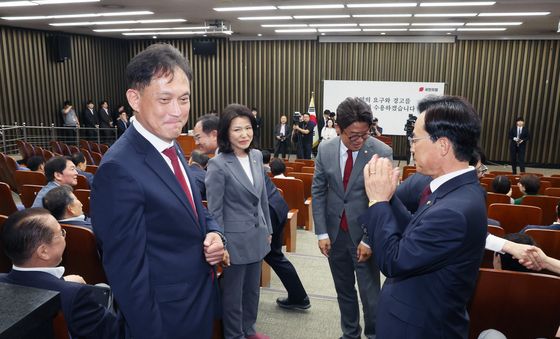 의총 참석한 국민의힘 재·보궐선거 당선자들