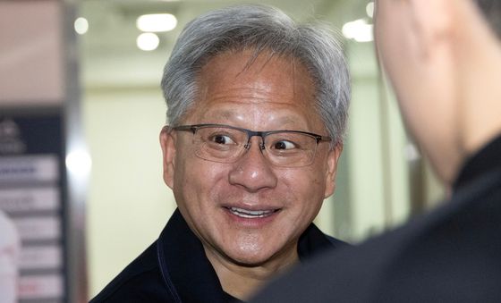 젠슨 황 '미소'