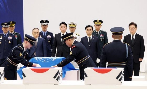 이재명 대통령, 한미 유해 관포 호위