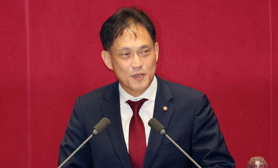 인사말하는 김태규 의원