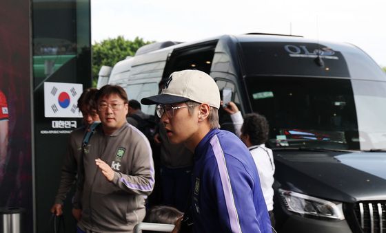 대표팀 숙소 향하는 이강인