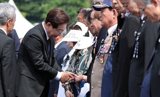 현충일 추념식 참석한 이재명 대통령