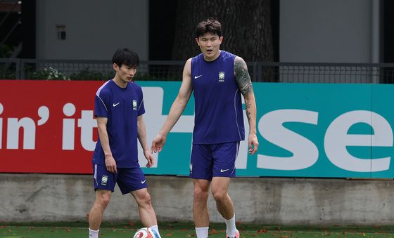 훈련하는 김민재·김문환