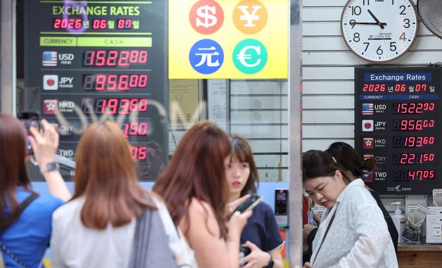 원달러 환율, 야간 거래서 1550원 돌파… 17년만 최고치