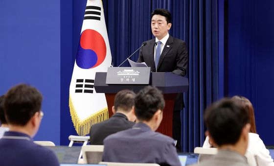강훈식 비서실장, 차기 국무총리 후보자 브리핑