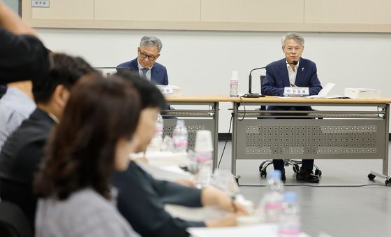 인사말 하는 민형배 당선자
