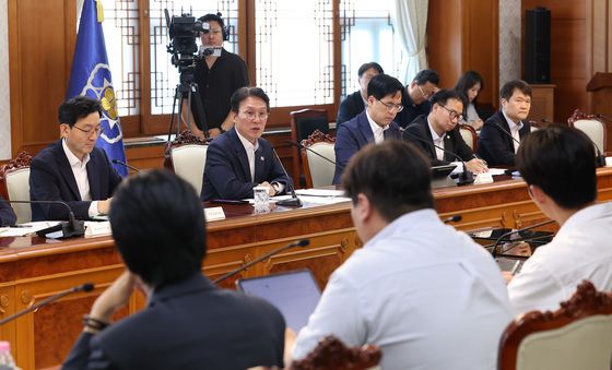 김민석 총리, 지방선거 관리 관련 대학생과의 간담회