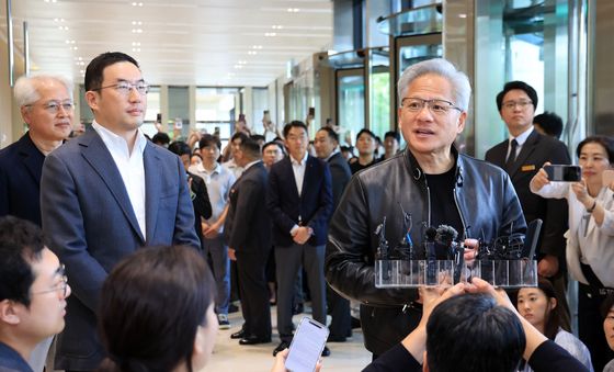 젠슨 황 "LG 미래기술 세계 최고"