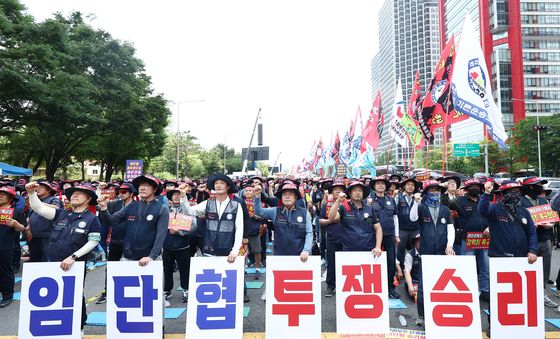 수도권 레미콘 1만1000대 멈춰…결의대회 하는 레미콘운송노조