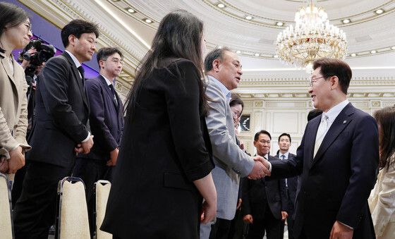 취임 1주년 기자회견 마친 이재명 대통령