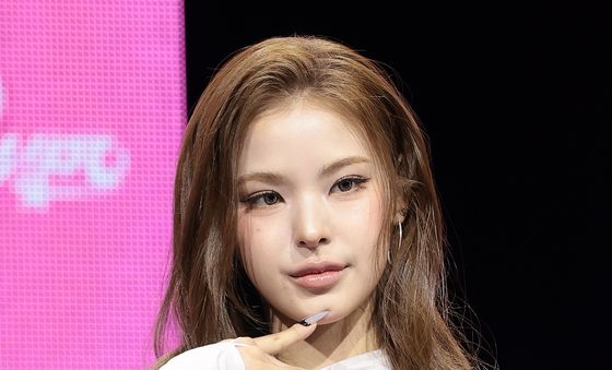 마이, 이즈나 맏언니