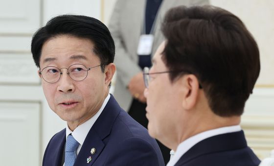 4부 요인 회동 발언하는 조정식 국회의장