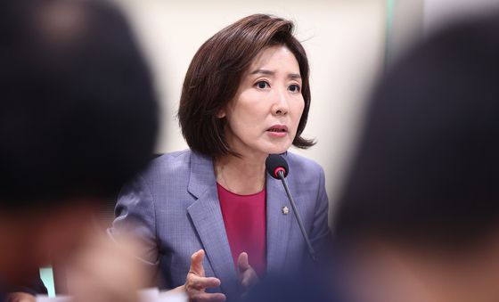 개회사하는 나경원 의원