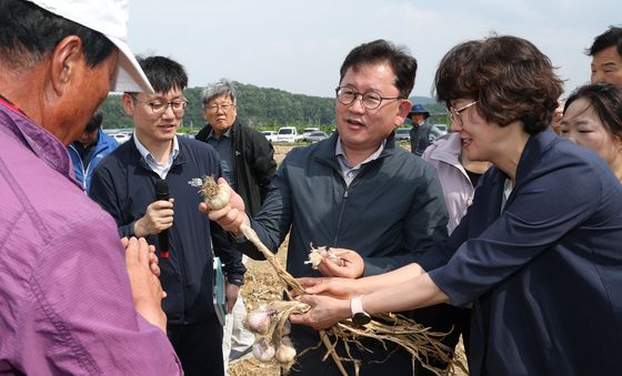 마늘 수확 기계화 현장 점검