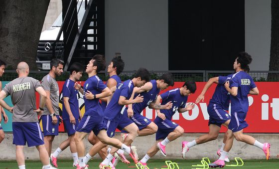 '구슬땀 흘리는 축구대표팀'