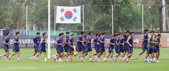 '가볍게 달리는 대한민국 축구대표팀'