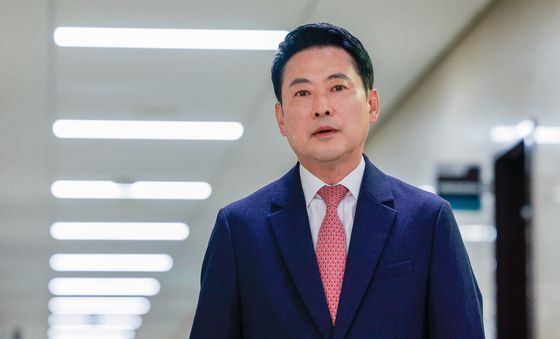 기자회견 입장하는 장동혁 대표