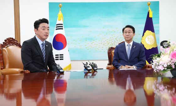 강훈식 비서실장, 조정식 국회의장 예방