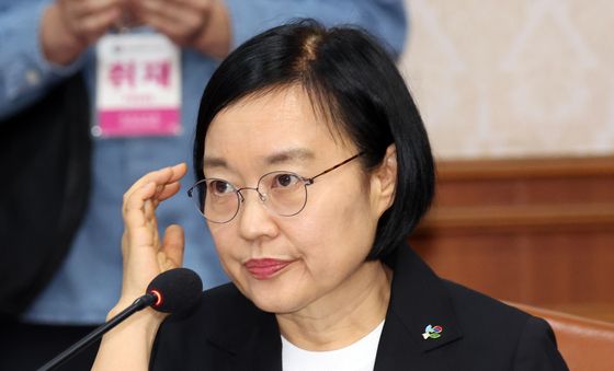 김민석 총리 발언듣는 한성숙 후보자