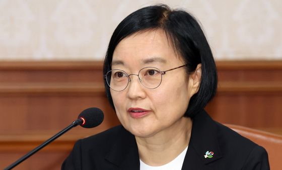 인사말하는 한성숙 후보자